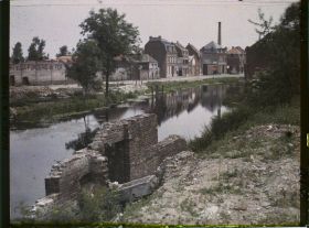 Image représentant France, Armentières, Les rives de la Lys et nouvelles maisons