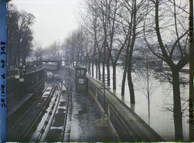 Image représentant La crue de la Seine, quai d'Orsay