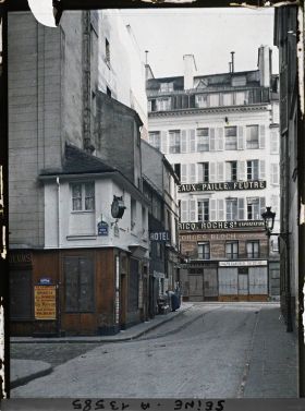 Image représentant La rue du Nil et la rue d'Aboukir vues de la rue de Damiette