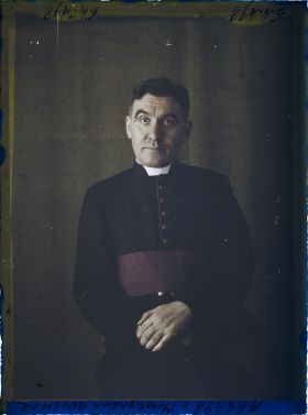 Image représentant https://musee-albert-kahn.s-museum.fr/home/NWQ2OTAwYzNmYjZlZTk1ZWQwODJmMjY4L2dlbmVyaWMtbm90aWNlLXRhYi9hdXRob3JpdHkvNjE3YTc5ZjVjZjhiODk2OGIzMzM3ZDIx/5d6900c3fb6ee95ed082f268/generic-notice-tab/authority/617a79ebcf8b8968b3336955 Monseigneur André Boucher