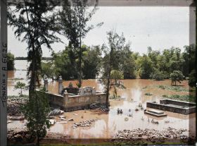 Image représentant La sépulture mandarinale pendant les inondations