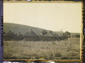 Image représentant Un tata (case) en pays somba