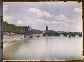 Image représentant Le pont neuf enjambant la Garonne