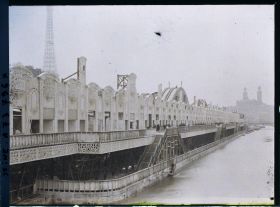 Image représentant L'exposition des arts décoratifs, les montagnes russes