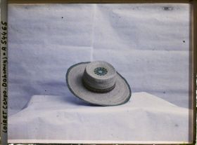 Image représentant Exposition d'art africain, chapeau de paille
