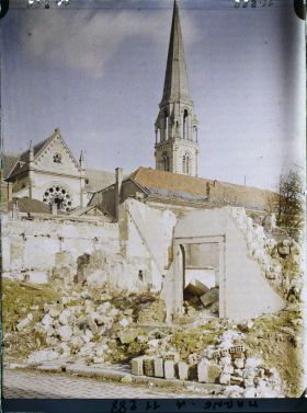 Image représentant L'église Saint-André, maison en ruine