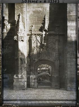 Image représentant France, Roye, Façade de l'Eglise