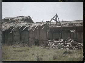 Image représentant Les magasins généraux en ruine