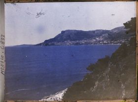 Image représentant Panorama vers Monaco depuis cap Martin. Au fond la Tête de chien