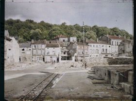 Image représentant France, St Mihiel, Quartier ruiné au Centre de la Ville