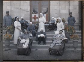 Image représentant Hôpital de Moreuil : grands blessés, docteur et infirmières