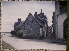 Image représentant Une rue près de la Seine
