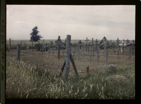 Image représentant France, Cimetière Allemand à l'entrée de Varlencourt