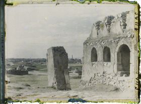 Image représentant Ruines du château de Basthabya (?) ou du mur d'enceinte de la ville ?