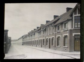 Image représentant France, Lens, Cité des mines de Lens - La Rue Becquerel