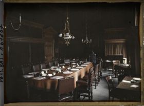 Image représentant Binnenhof, la salle des Commissions de la Conférence de la Paix