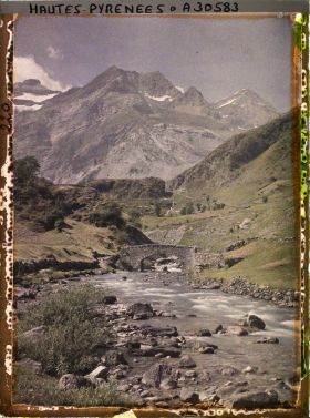 Image représentant France, Le Gave, au fond le Pic des Sarradets