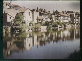 Image représentant Les maisons au bord de la Jordanne, quartier du Pont Rouge