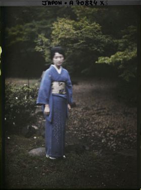 Image représentant Résidence de la famille Asaka : femme de la suite de la princesse Asaka (Nobuko)