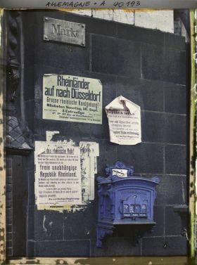 Image représentant Prusse, Aix-la-Chapelle, Affiches à l'Hôtel de Ville