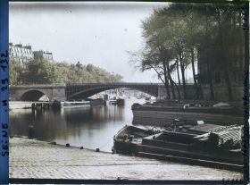 Image représentant Le pont de Sully et la pointe de l'île Saint-Louis depuis le quai des Célestins