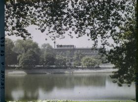 Image représentant La monnaie de Paris vue du port du Louvre