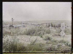 Image représentant France, Combles , Les hauteurs de Combles prise de l'ancien Cimetière