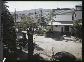 Image représentant cour d'une auberge