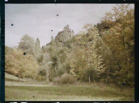 Image représentant France, Rauchaud, Ruines du Château de Rauchaud, Vallée de la Couze