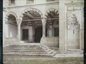 Image représentant Selimiye Camii (Grande Mosquée) : entrée sud