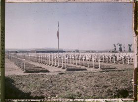 Image représentant France, Bras, Le Cimetière de Bras (3500 Tombes)