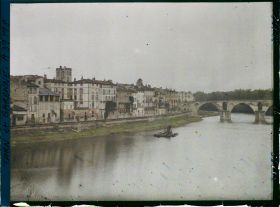 Image représentant Les bords du Tarn et le pont Vieux (ou ancien pont)