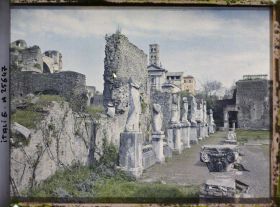 Image représentant Atrium du temple de Vesta (?)