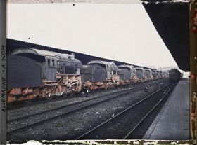 Image représentant Prusse, Essen, Voies encombrées de 12 locomotives neuves