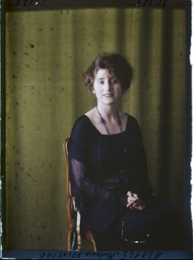 Image représentant https://musee-albert-kahn.s-museum.fr/home/NWQ2OTAwYzNmYjZlZTk1ZWQwODJmMjY4L2dlbmVyaWMtbm90aWNlLXRhYi9hdXRob3JpdHkvNjE3YTc5ZjVjZjhiODk2OGIzMzM3ZDIx/5d6900c3fb6ee95ed082f268/generic-notice-tab/authority/617a79ebcf8b8968b3336bb1 Mademoiselle Delattre