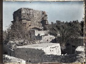 Image représentant Vestiges du tétrapyle (porte à quatre passages) de Septime Sévère