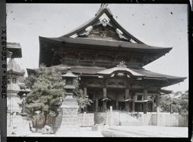 Image représentant Temple Zenko-ji : le Hondo (salle principale du temple)
