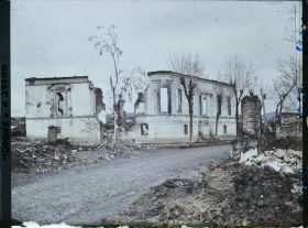 Image représentant Turquie, Ouchak, Grande maison incendiée
