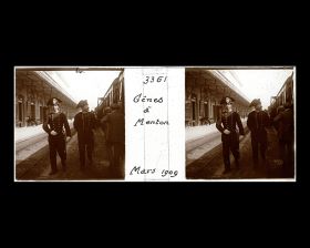 Image représentant Carabinieri sur le quai de la gare près du train à l'arrêt