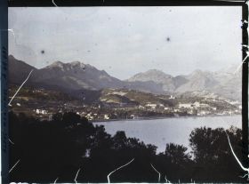 Image représentant Panorama du littoral en direction de Menton et de l'arrière-pays, vu depuis le cap Martin