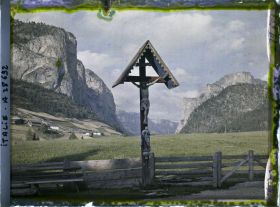 Image représentant Entrée de la Vallunga (Langental) ou Vallelunga (la longue vallée) sur les hauteurs du village