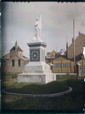 Image représentant France, Arras Ste Catherine, Monumt aux Morts