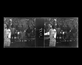 Image représentant Tireurs de pousses, probablement dans une rue du quartier de Colpetty