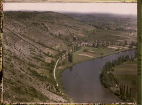Image représentant France, Luzech, 3ème vers le sud avec dans le fond St Vincent rive d'oct et sur la droite Luzech