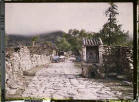 Image représentant Au pied du massif