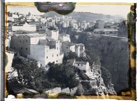 Image représentant Panorama de la ville au-dessus des gorges du Rhumel