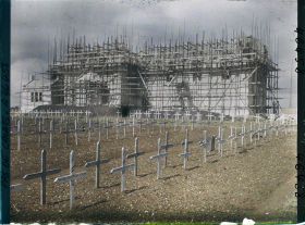 Image représentant France, Ne De de Lorette, La Chapelle en construction