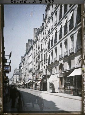 Image représentant La rue St-Honoré, au niveau du numéro 258
