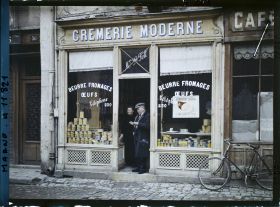 Image représentant France, Reims, Crémerie place des marchés