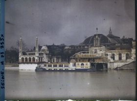 Image représentant L'exposition des arts décoratifs, démolition des pavillons Cours-la-Reine